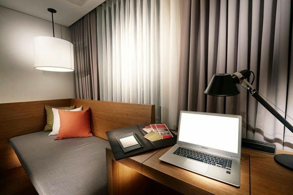 Ramada By Wyndham Gunsan Hotel Luaran gambar